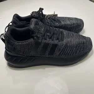Adidas swift run junior black clearance